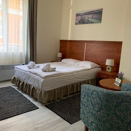 Guest Rooms Donovi Варна Экстерьер фото