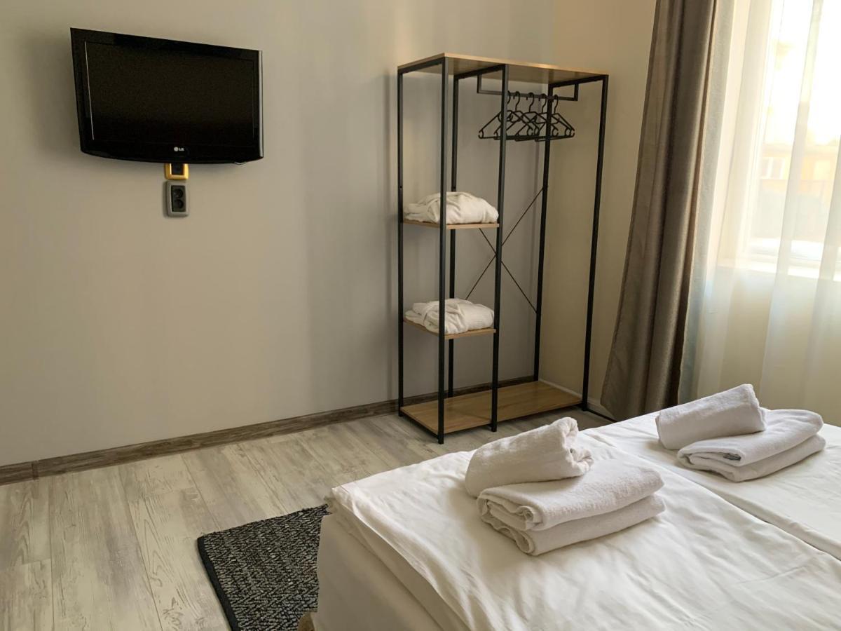 Guest Rooms Donovi Варна Экстерьер фото