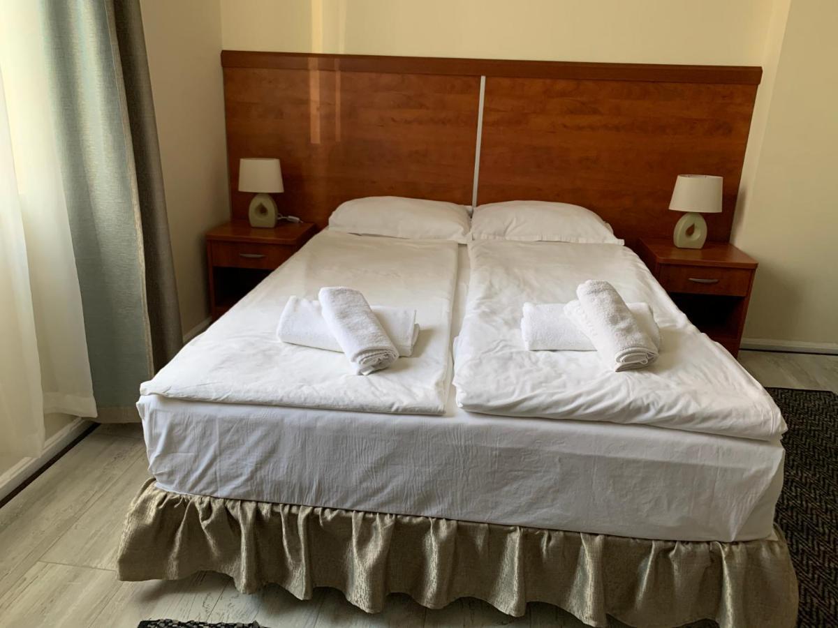 Guest Rooms Donovi Варна Экстерьер фото